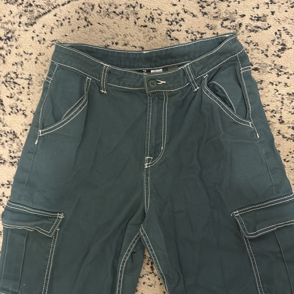 Green cargo pants